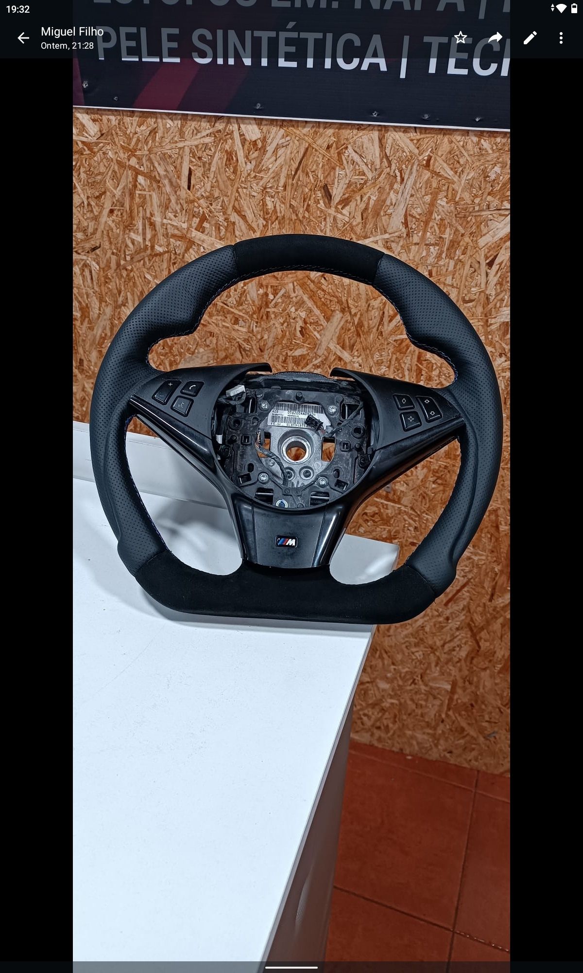 volante BMW E 60 em pele liza, pele perfurada costuras pack M,