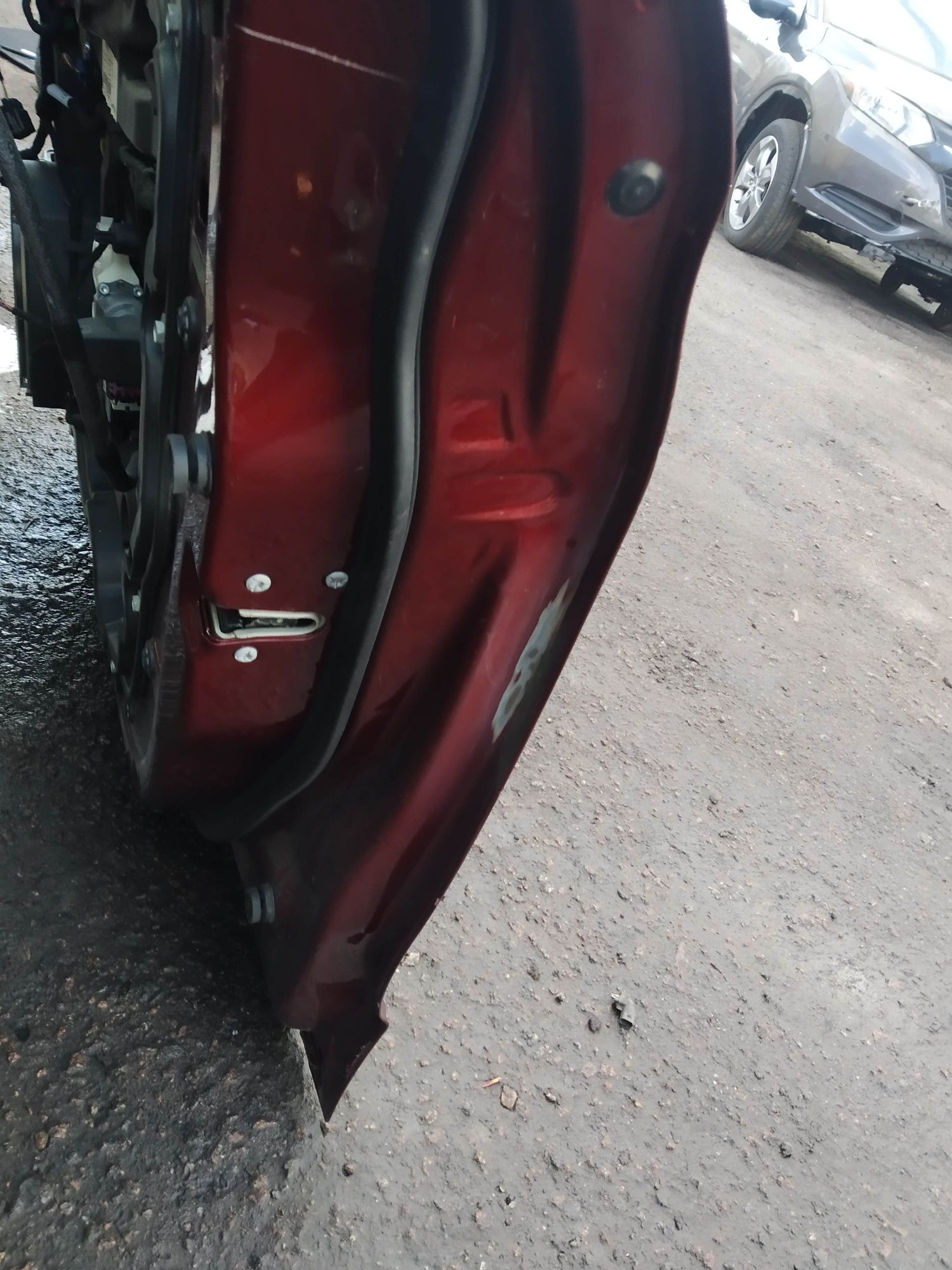Chrysler 200 15г16г17г двері передні праві в наявності