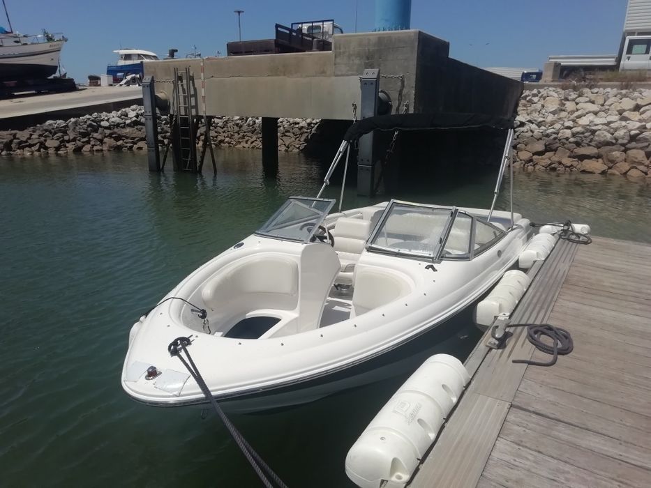 2008.Chaparral 180 ssi Pronto a navegar!