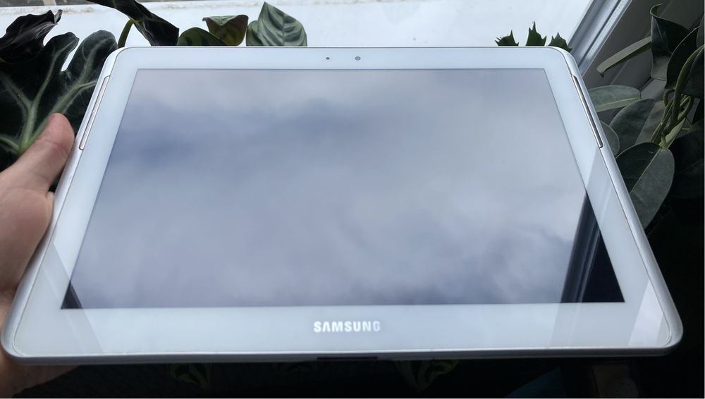 Продам планшет Samsung  Galaxy Tab 2 10.1