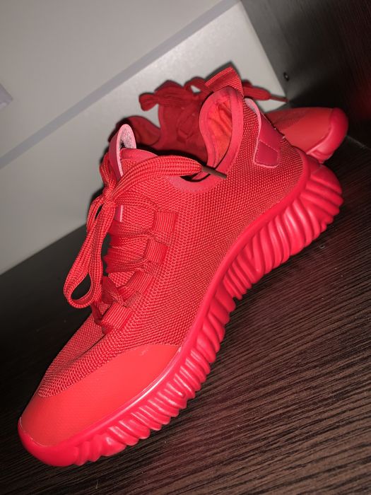 Червоні кросівки жіночі Gelsomino