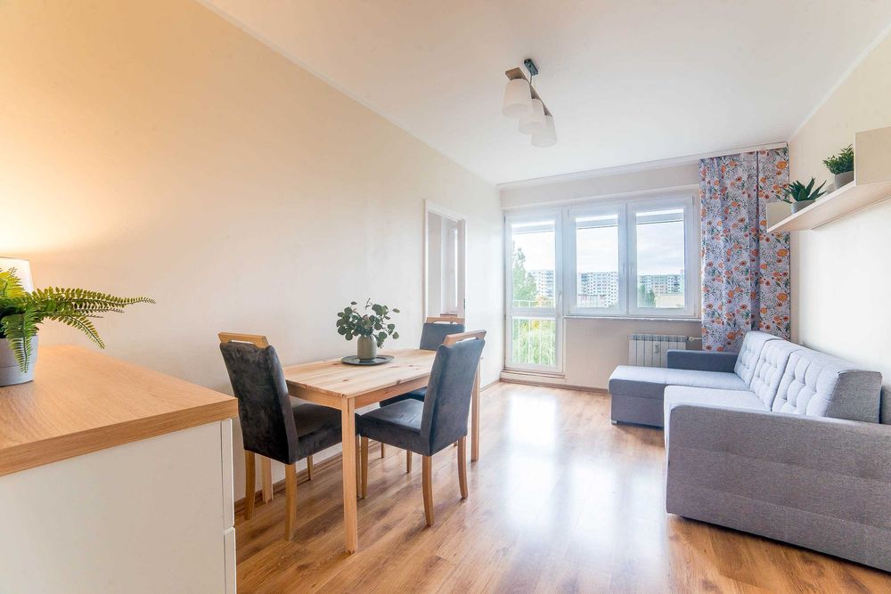 2 pokoje z balkonem | spokój, dużo światła i park na wyciągnięcie ręki