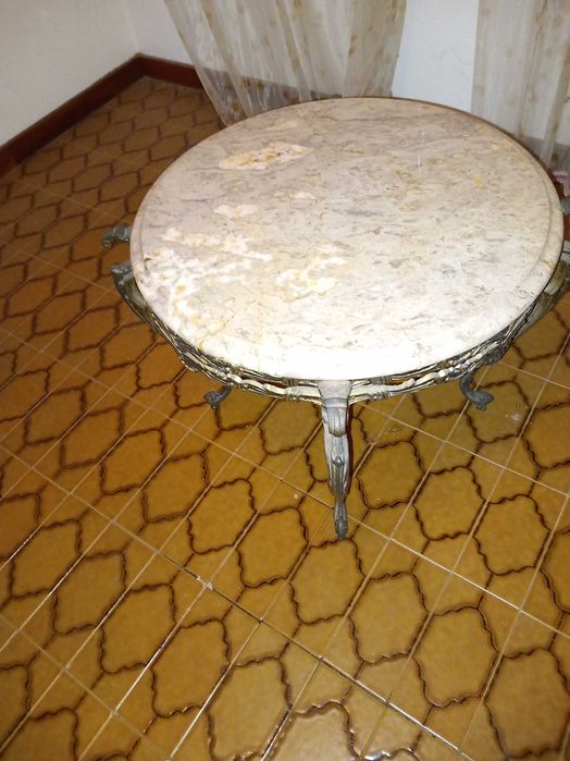 Mesa de sala de estar