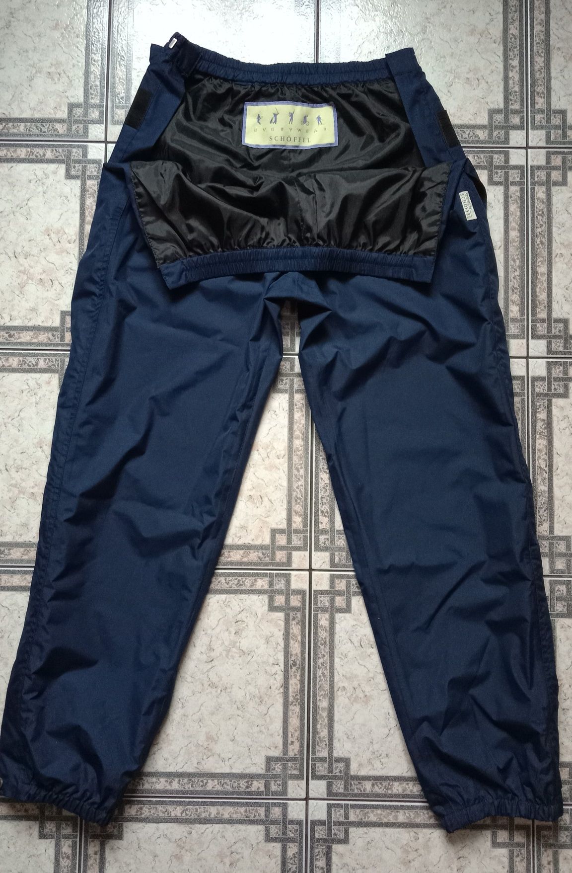 Schoffel Venturi spodnie sportowe przeciwdeszczowe trekkingowe M/L