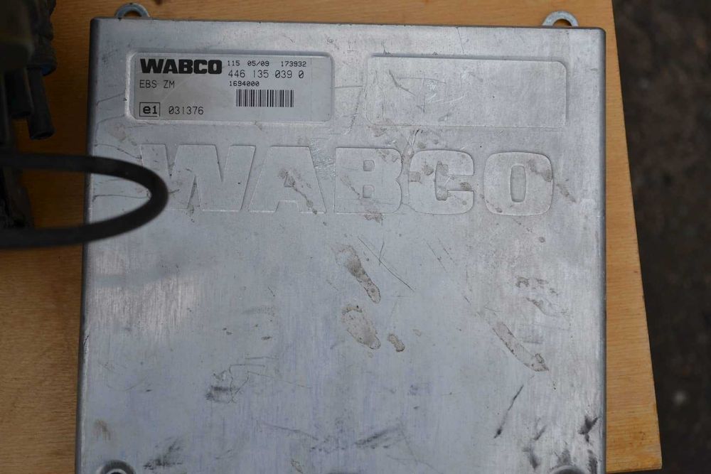 Блок управления Wabco 4461350390