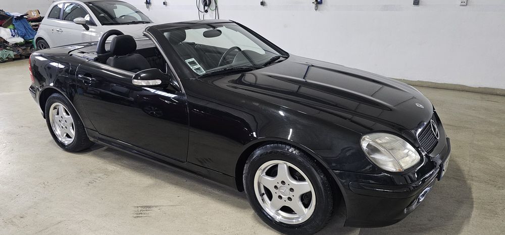 Mercedes SLK 200 rigorosamente novo poucos kms 01