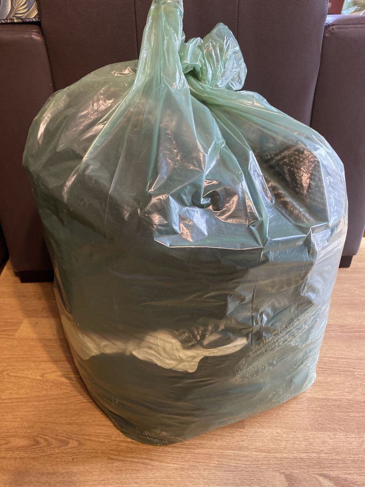 Paka z ubraniami żakiety, spodnice, sukienki, bluzki ok. 10kg