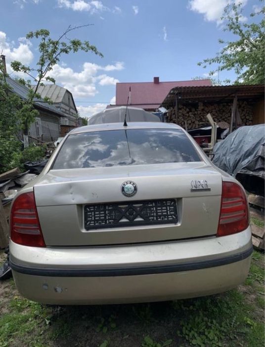 Продам по запчастинах Skoda superb 2004 року. Всі деталі за номером.