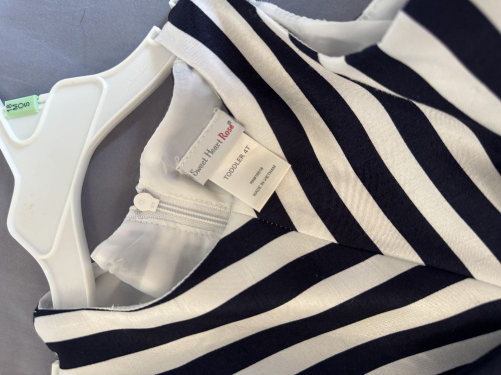 Sukienki dla dziewczynki, rozm. 98 – Zara, Newbie, H&M