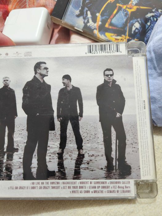 U2 – No Line On The Horizon
CD sem riscos