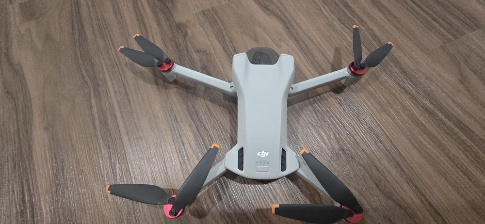 Dji mini 3 + comando RC