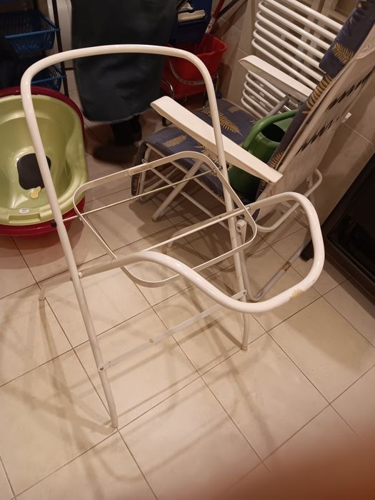 Stojak z wanienka biały