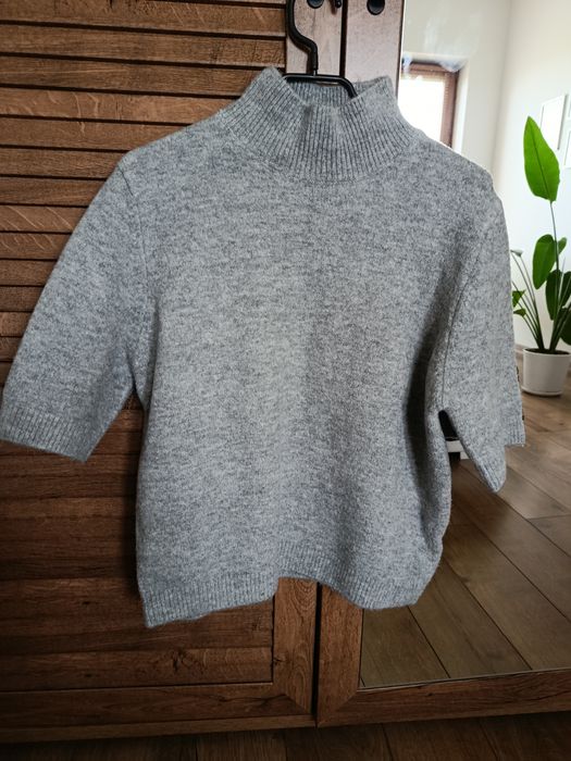 Damski szary półgolf z krótkim rękawem