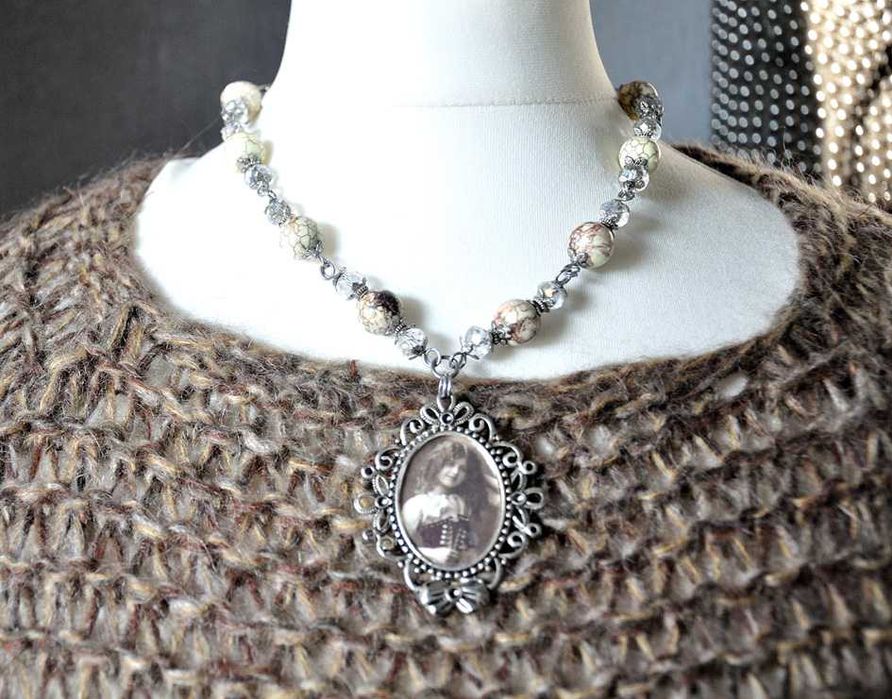 Naszyjnik z grafiką vintage howlit boho hippie