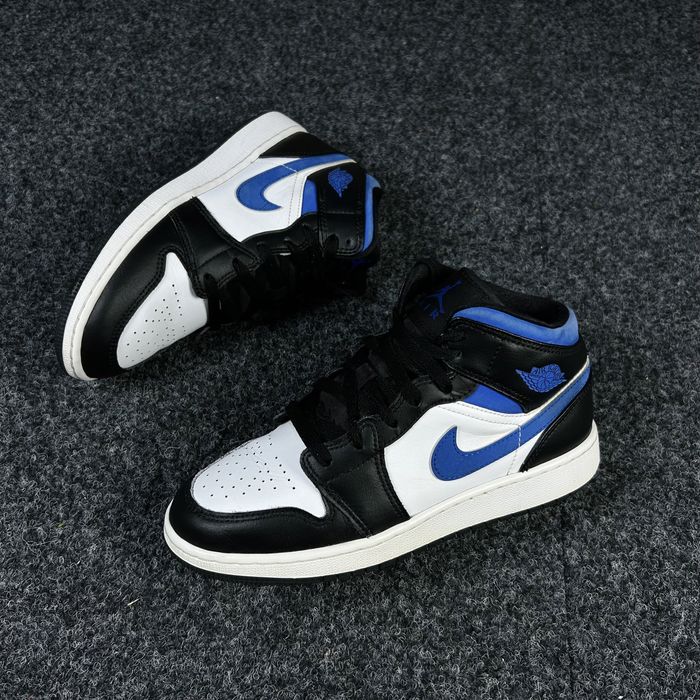 Nike air jordan 1 mid