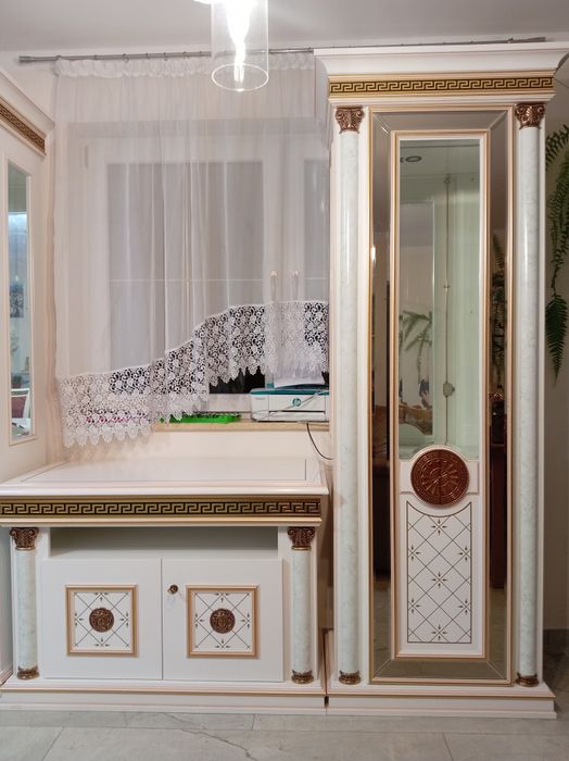 Ekskluzywna komoda  włoska Versace