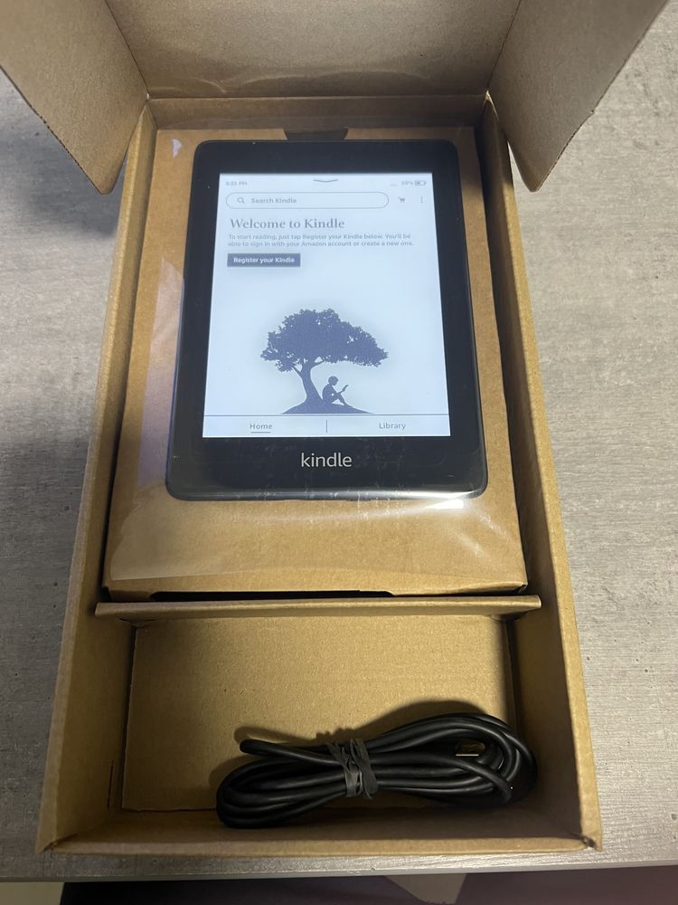 Kindle Paperwhite 2020. 32 ГБ. Refurbished. Як новий. Гарантія