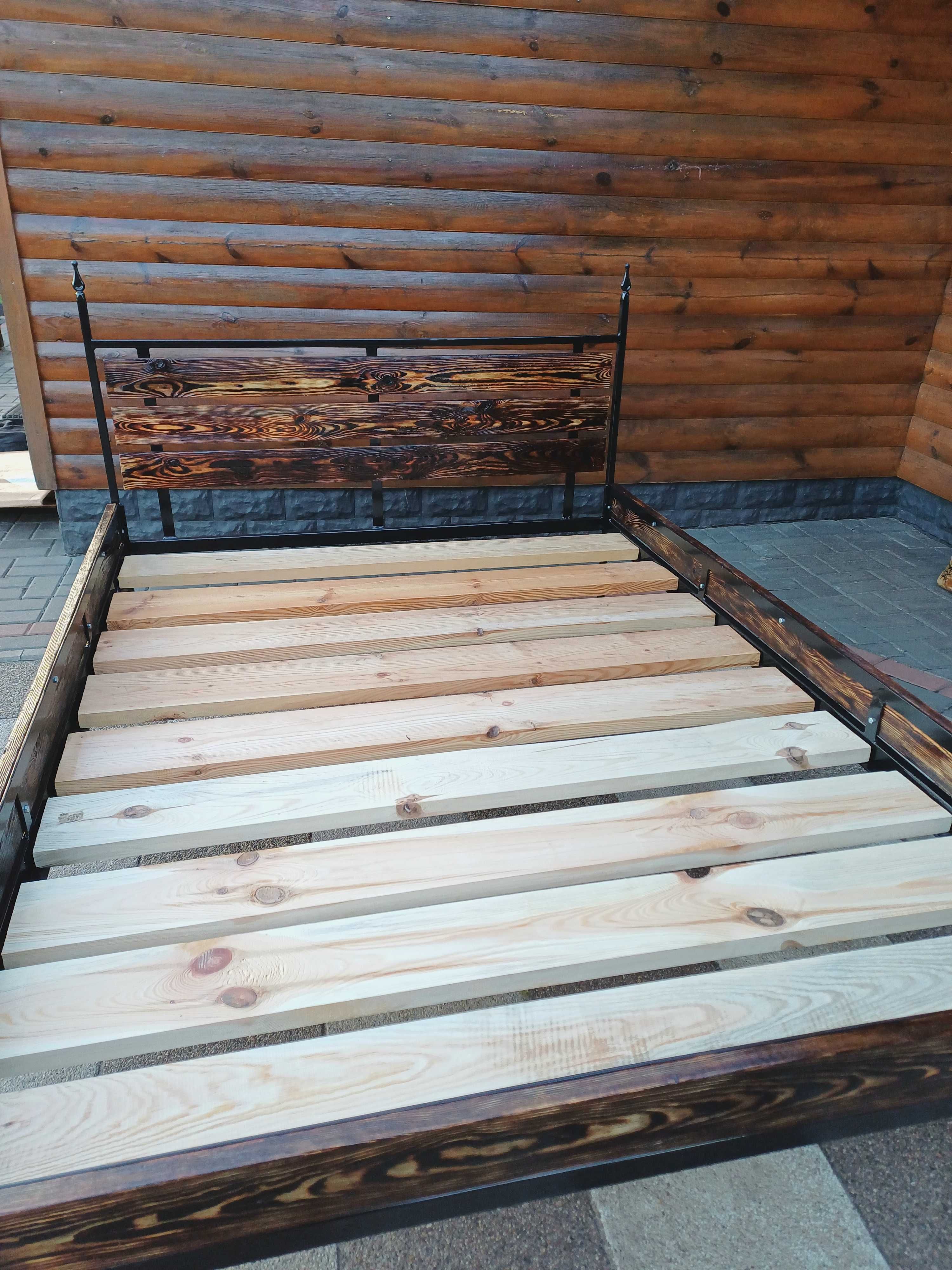 Nowe drewniane łóżko