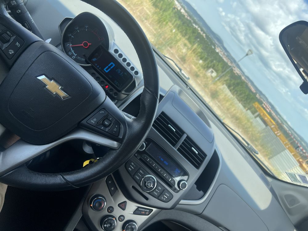 Chevrolet Aveo 1.3VCDi - Financiamento