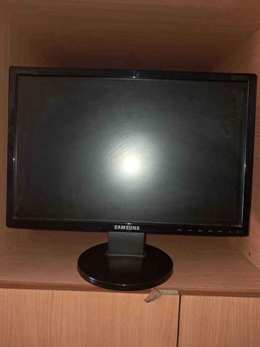 Monitor (Barato)