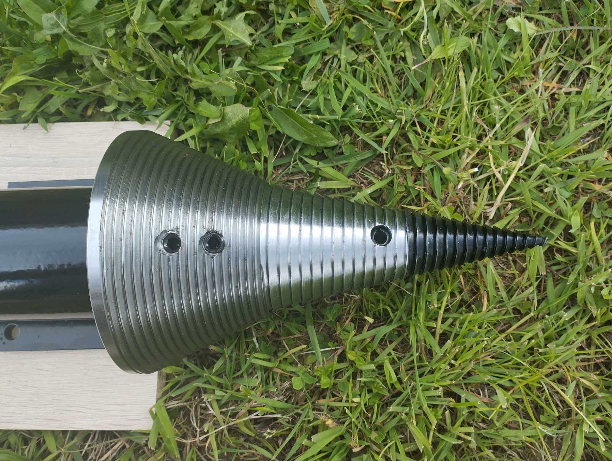 Łuparka świdrowa WOM do ciągnika 150mm / świder do drewna
