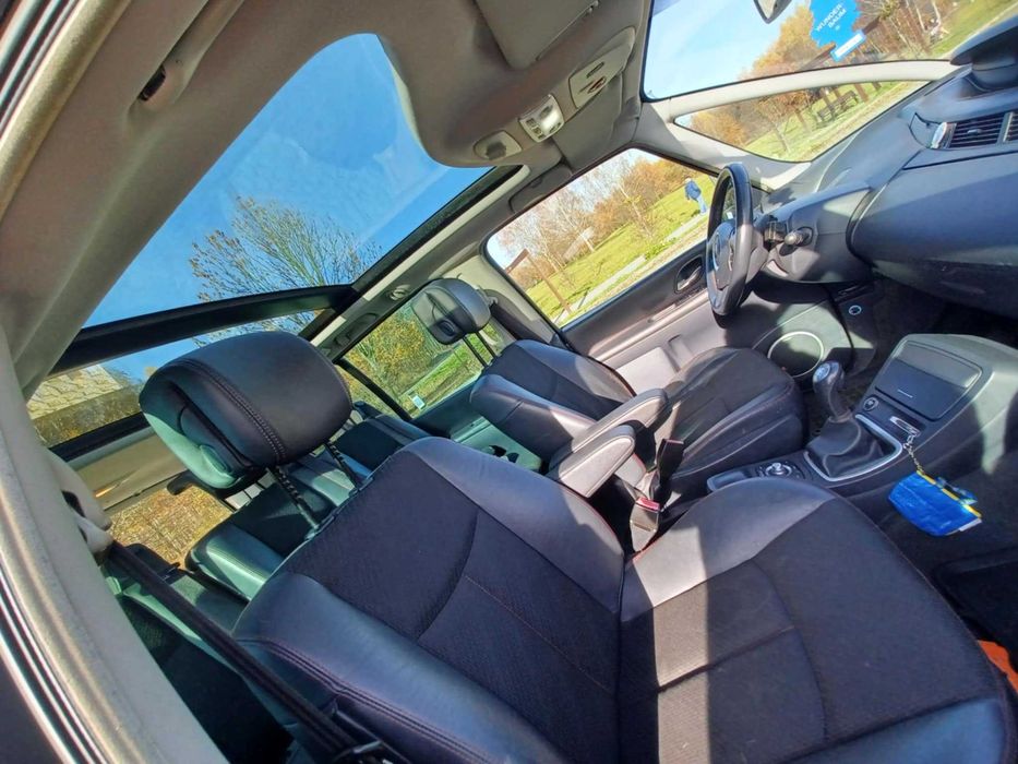 Renault Espace // GAZ // Automat // Panorama // Navi // Kamera Cofania