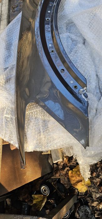 Audi e-tron переднее левое крыло