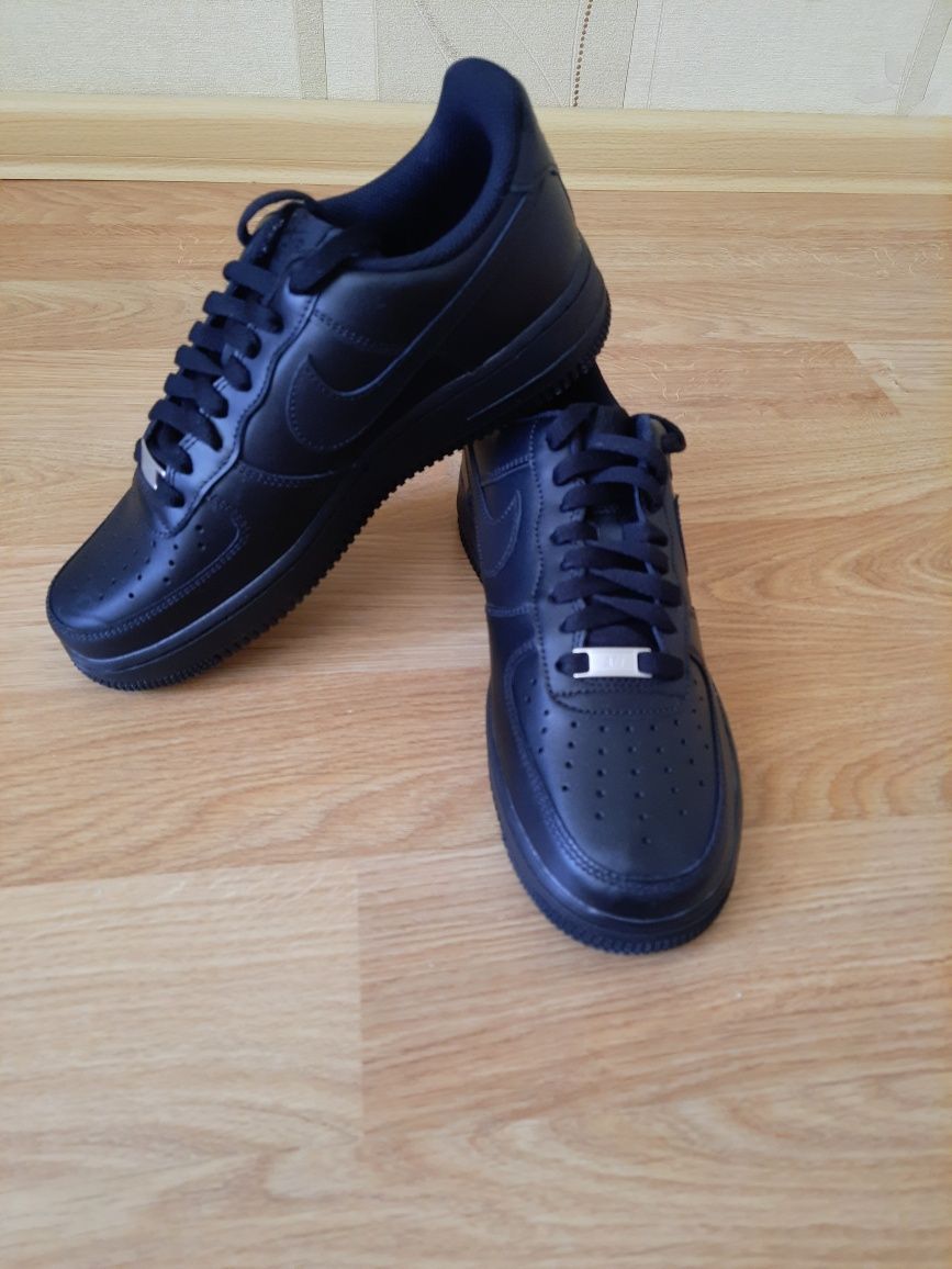 Кросівки жіночі Nike Air Force 1 '07 (DD8959-001)