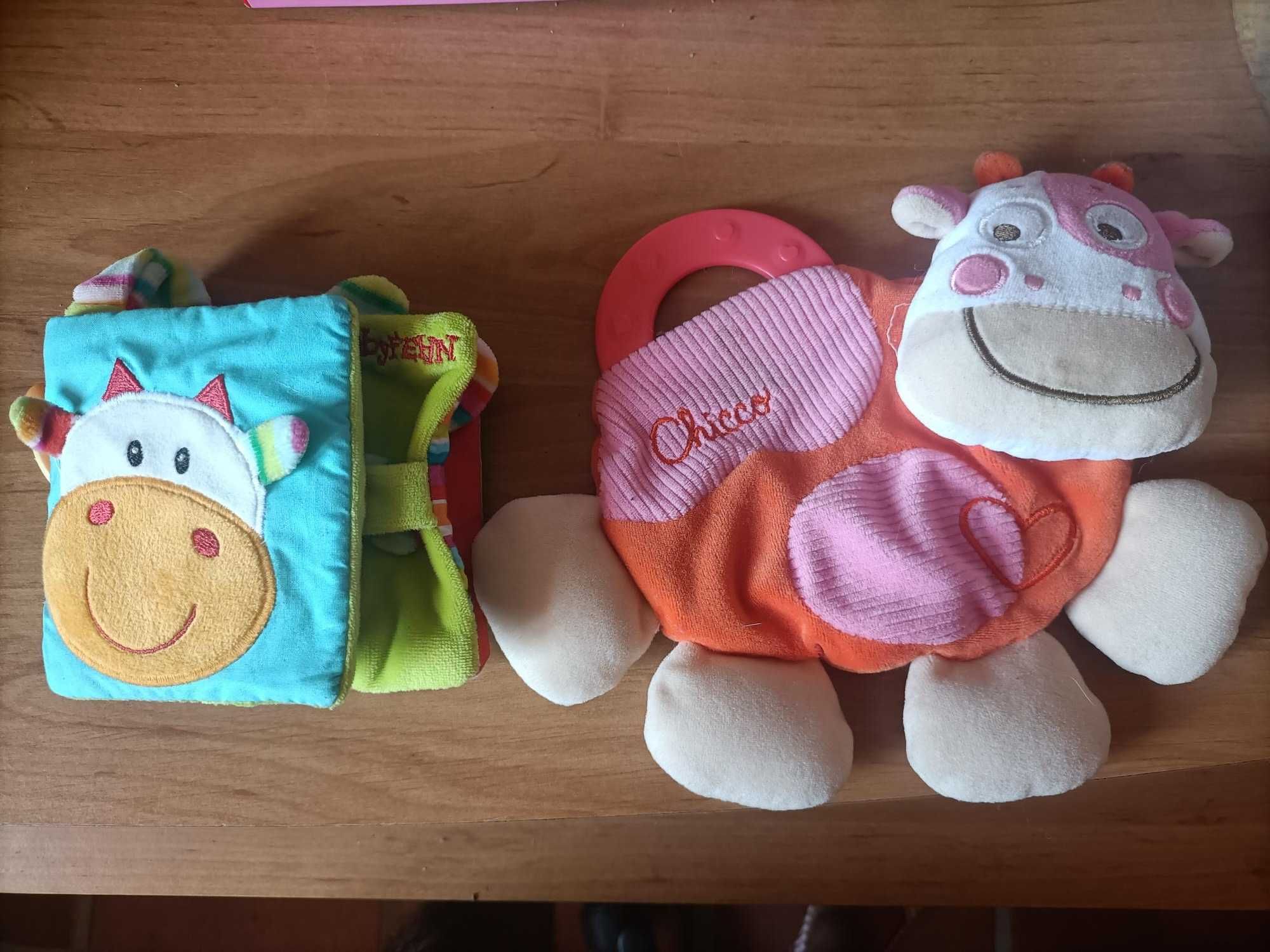 2 peluches brinquedos