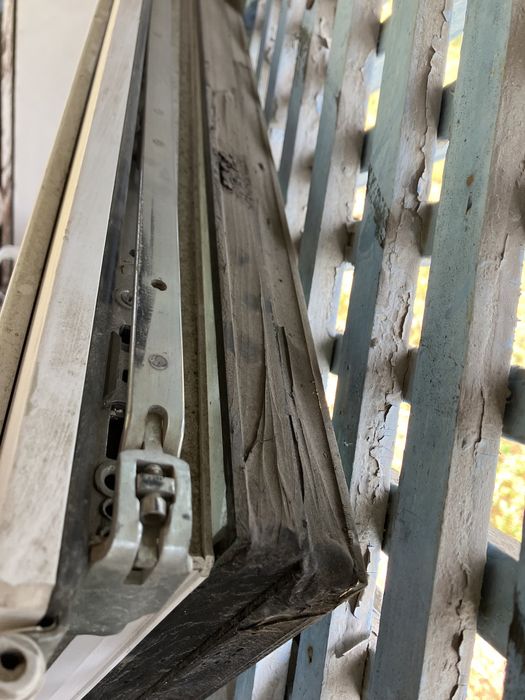 Окно металлопластиковое трехстворчатое на балкон, веранду  290x170см