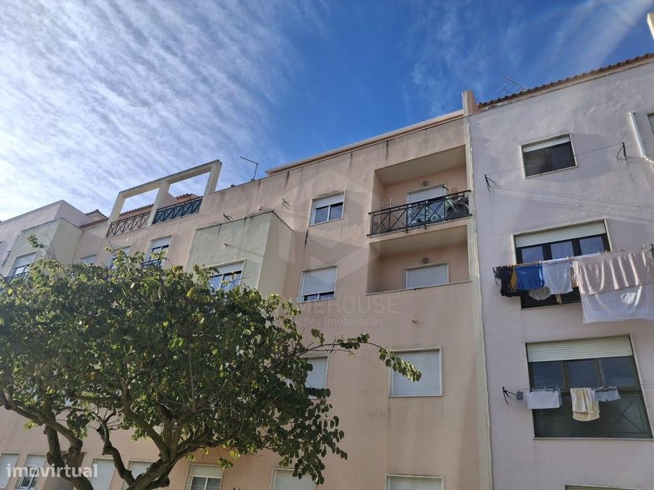 Arrendamento T2 - Quinta do Conde