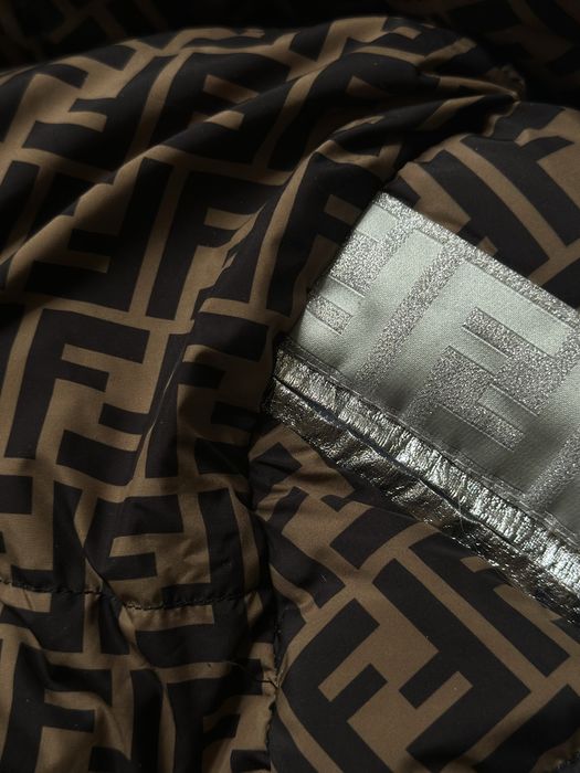 Куртка Fendi оригинал