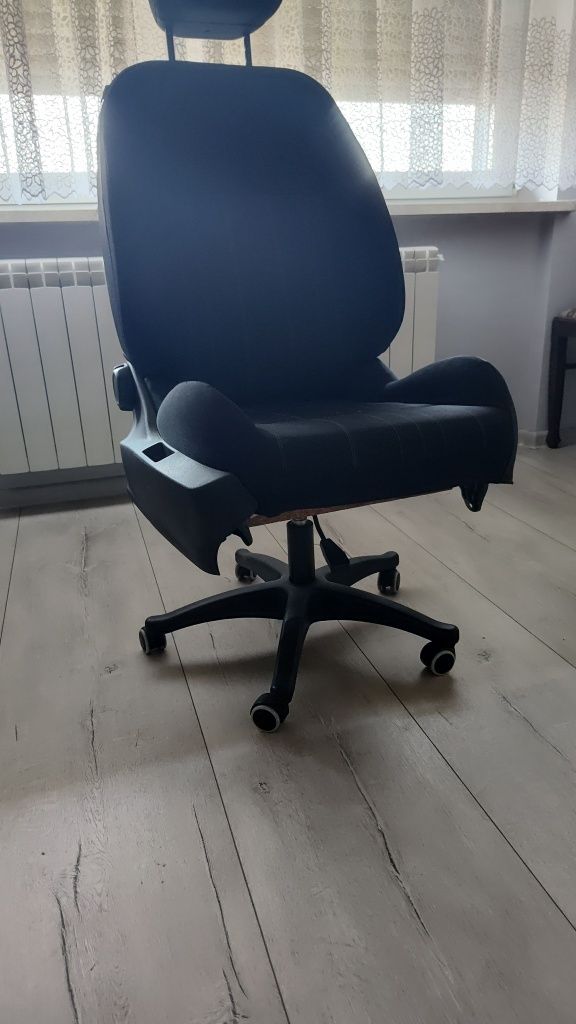 Fotel biurowy na kółkach 2 szt.
