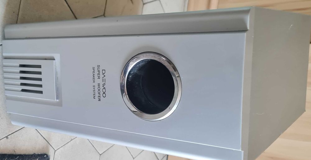 Subwoower Daewoo 50 W/6Ohm,plus drugi gratis