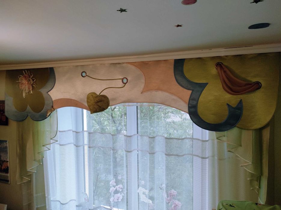 Ламбрекен в дитячу кімнату