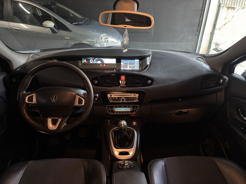 Renault GrandScenic 1.6 dci 130cv BoseEdition 7Lug.