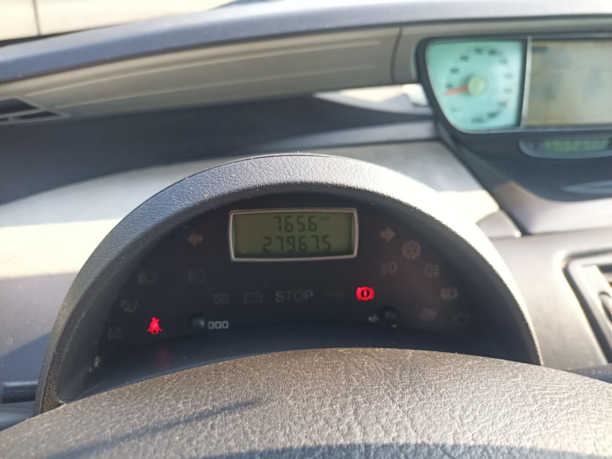 Peugeot 807 2.2 hdi