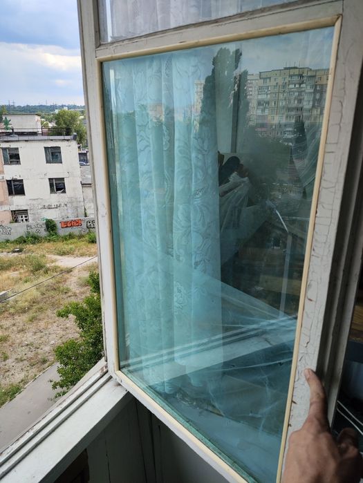 Остекление деревянных рам, установка стекла, реставрация.