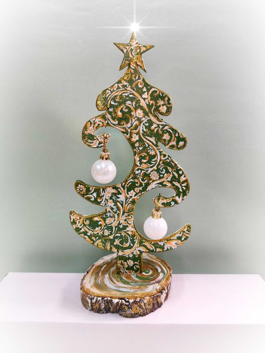 Ялинка декоративна