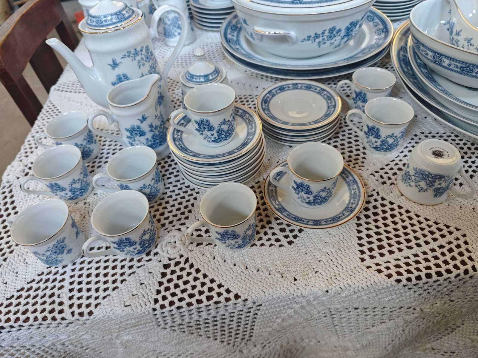Conjunto de louça Porcelana Quinta Nova - Vista Alegre - NOVO