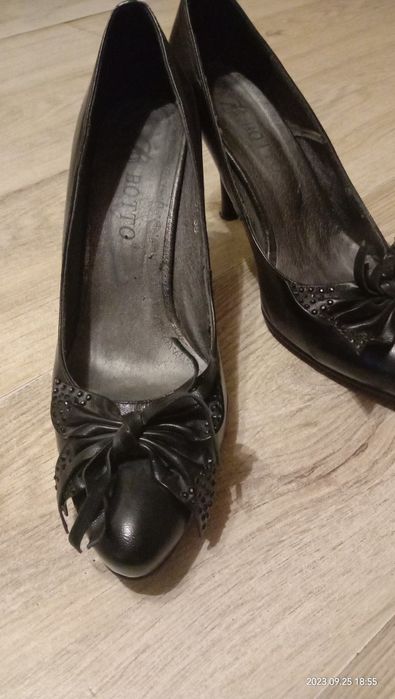 Туфли женские кожаные