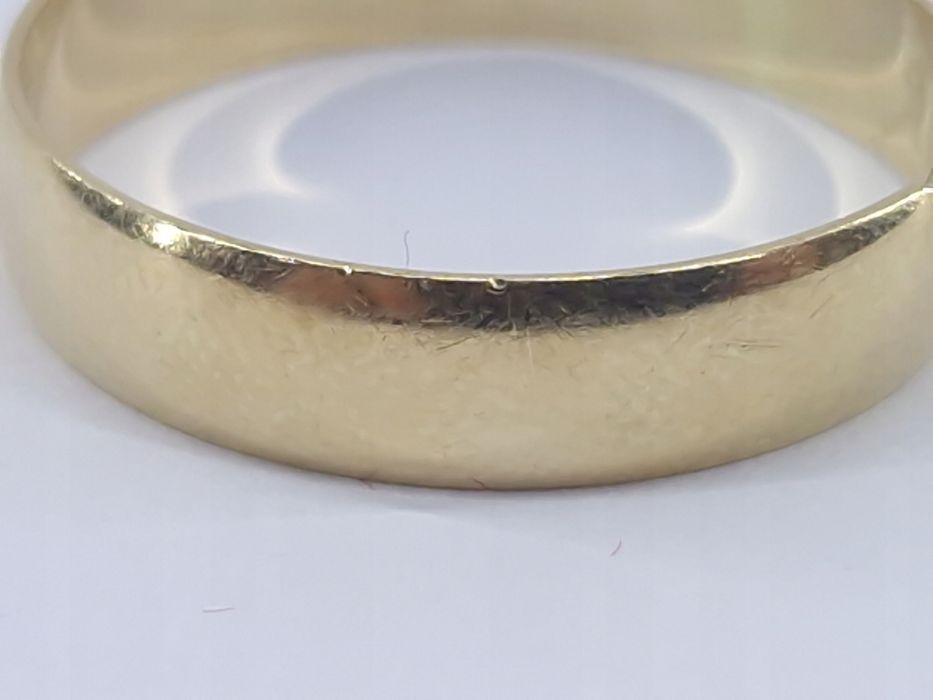 Obrączka złota pr 585 waga 2,92g rozmiar 23 używana pudełko gratis