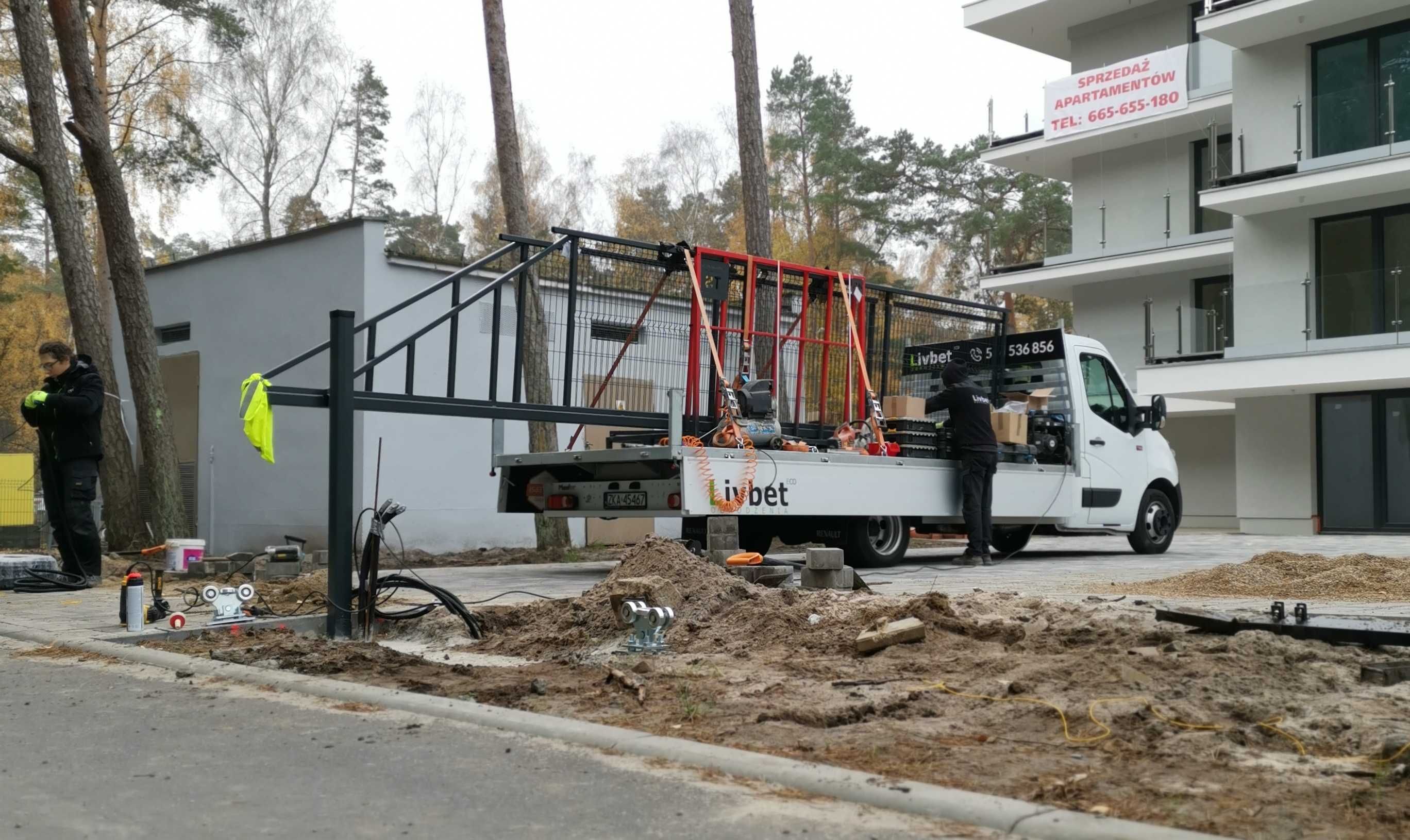 Słupek ogrodzeniowy 60x40x230x 1.2 / Panele 3D / Montaż / Transport