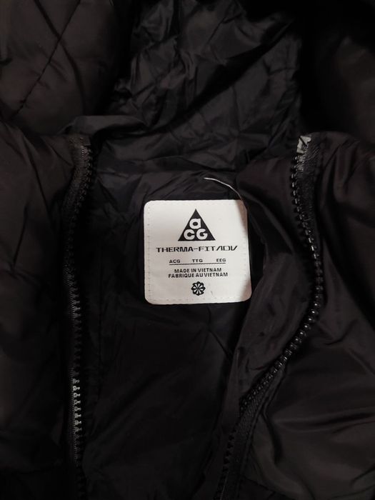 Пуховик Nike acg