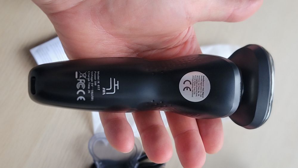 Продам електробритву 4d shaver