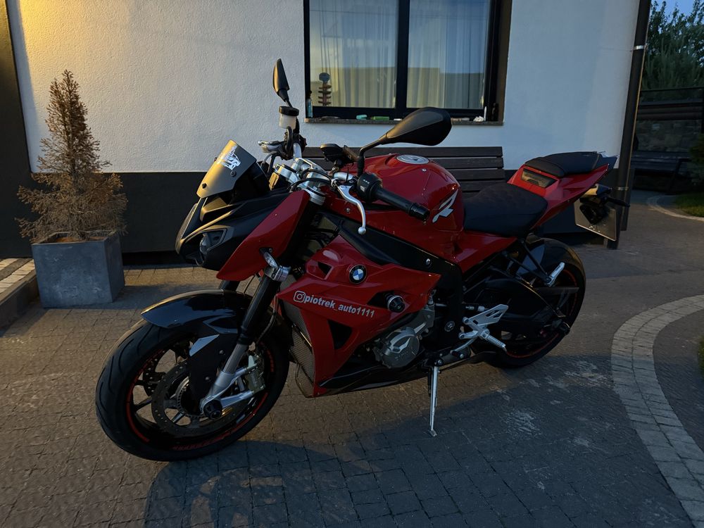 Продам BMW S1000R