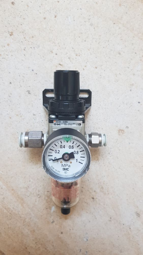 Pneumatyczny regulator ciśnienia smc aw20