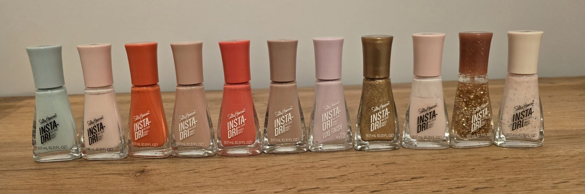 Lakier do paznokci klasyczny Sally Hansen 19 szt