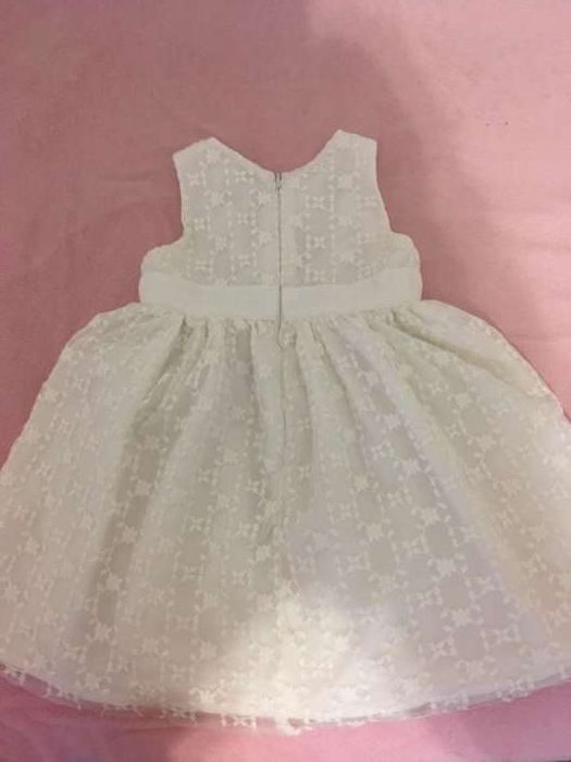 Piękna sukienka biała haftowana R. 92Smyk R.