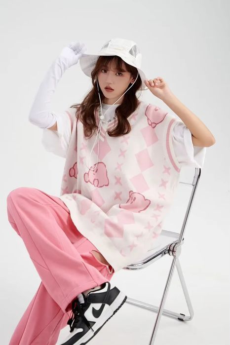 Damski Sweter Uczennicy Anime, Motyw Kirby Kamizelka w Romby - M